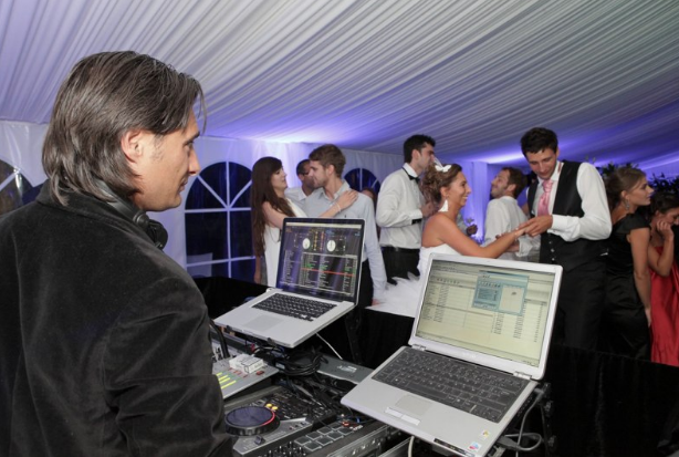 Disc jockey / DJ pour une soirée tendance